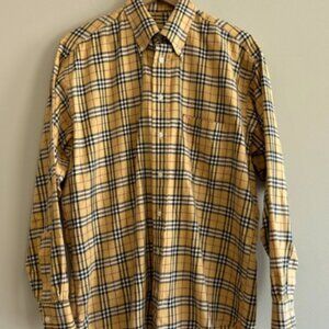 BURBERRY Classic checked button down. Gorgeous shirt. Shirt is 100% cotton.